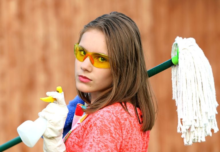 Ménage après chantier : faire soi-même ou appeler un professionnel ?