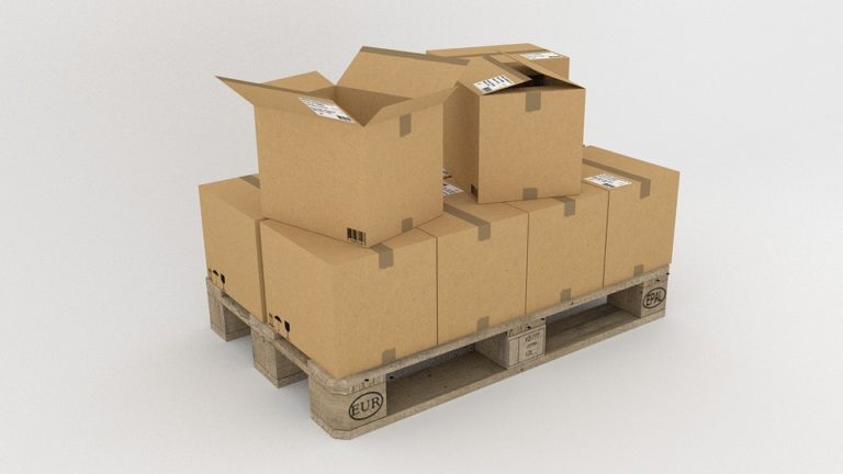 Choisir un mode de transport de marchandises à petit prix
